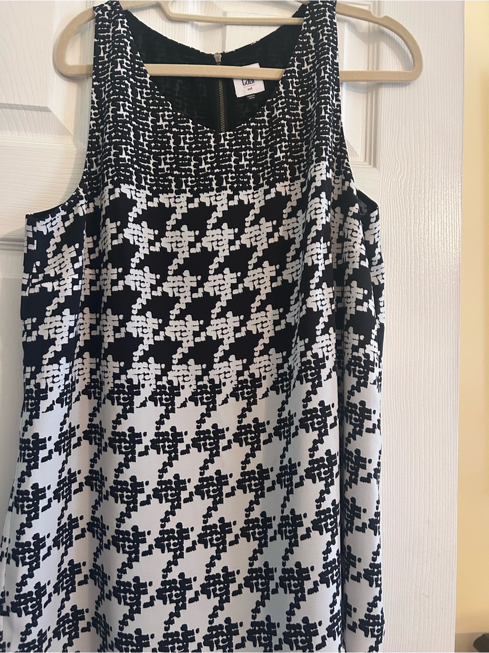 CAbi Sleeveless Black and White Sleeveless Top M